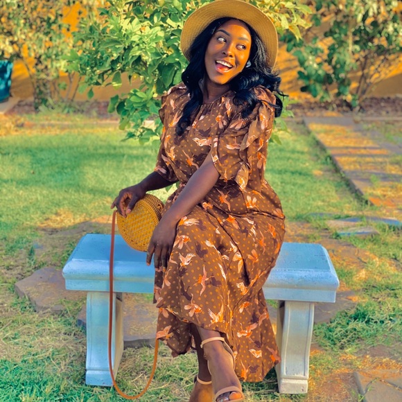 Meet your Posher, Ashley - Picture 2 of 13